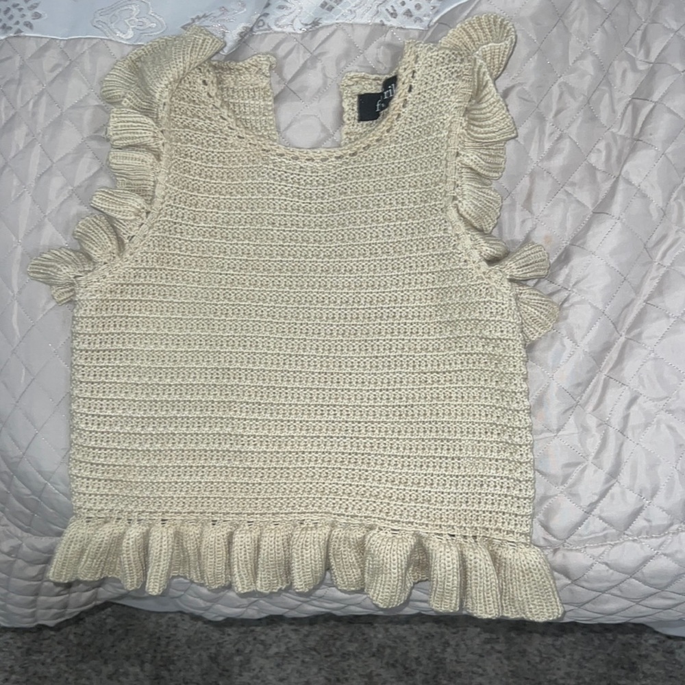 tan ruffled top